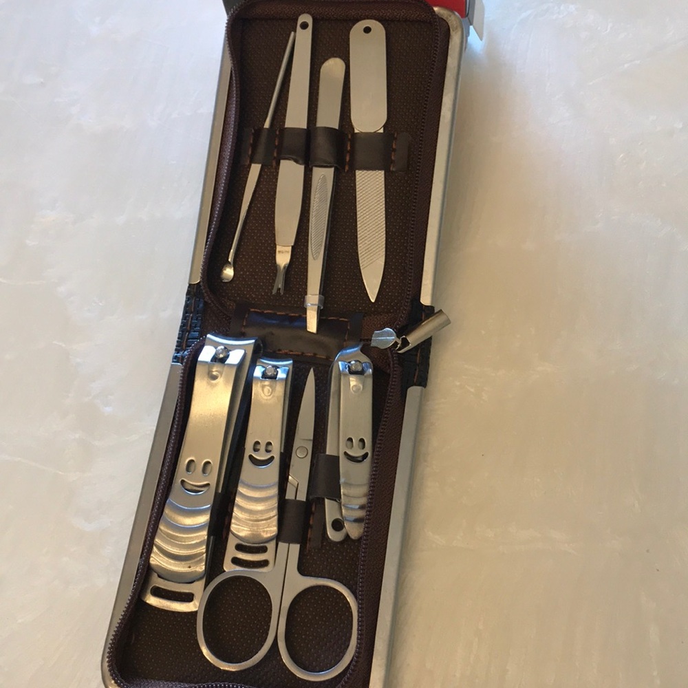Manicure Set - Picture 6 of 6